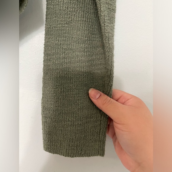 Madewell olive sweater - Picture 5 of 5